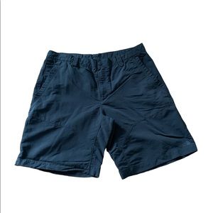 North Face Men’s Shorts Dark Gray Outdoor Hiking Nylon Shorts Mint Condition